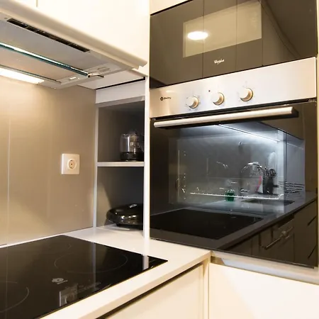 Merc Cedofeita Place Порту
