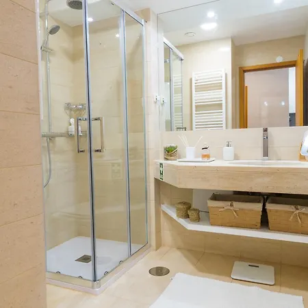 Merc Cedofeita Place