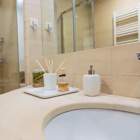 Merc Cedofeita Place *