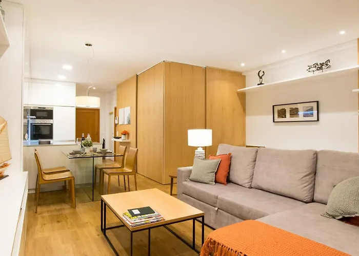 Merc Cedofeita Place * Porto