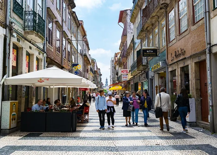 Merc Cedofeita Place *